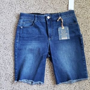 Democracy Bermuda shorts